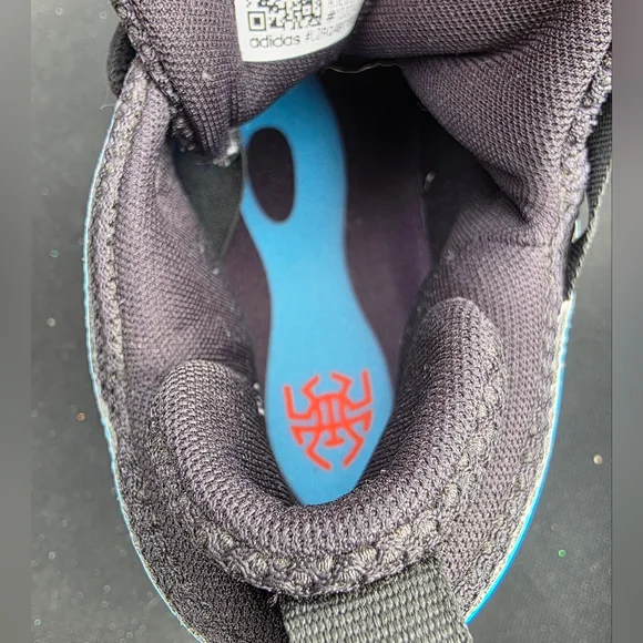 Blue and Black Adidas Don Issue 5 with Red Accents In Size 6.5 Y/Men (Like New) - Picture 11 of 16